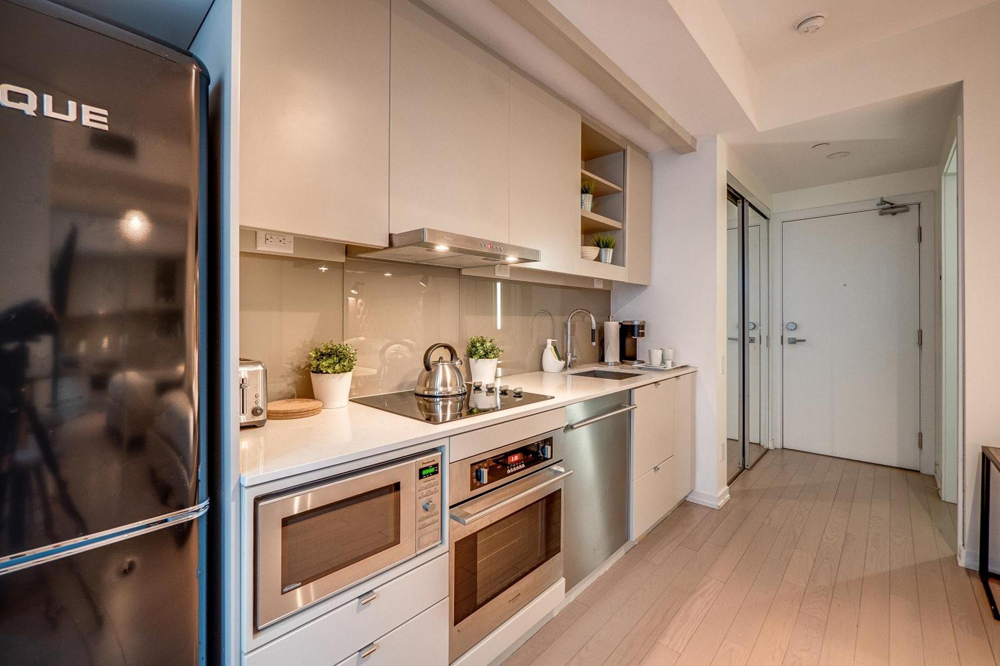 Modern Suite On Peter St - City View Toronto Exterior foto