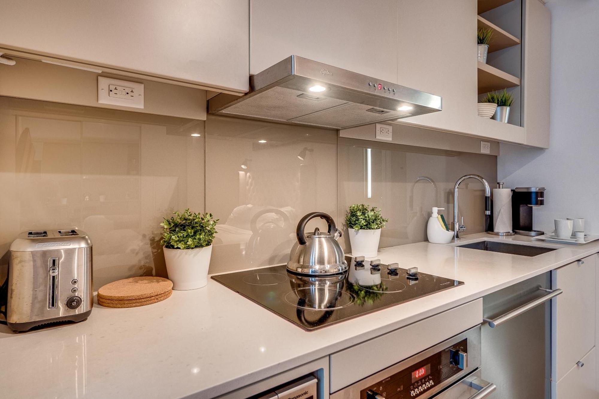 Modern Suite On Peter St - City View Toronto Exterior foto